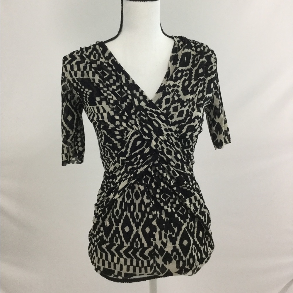 Vince Camuto Size Small Sheer Gathered Cross Front